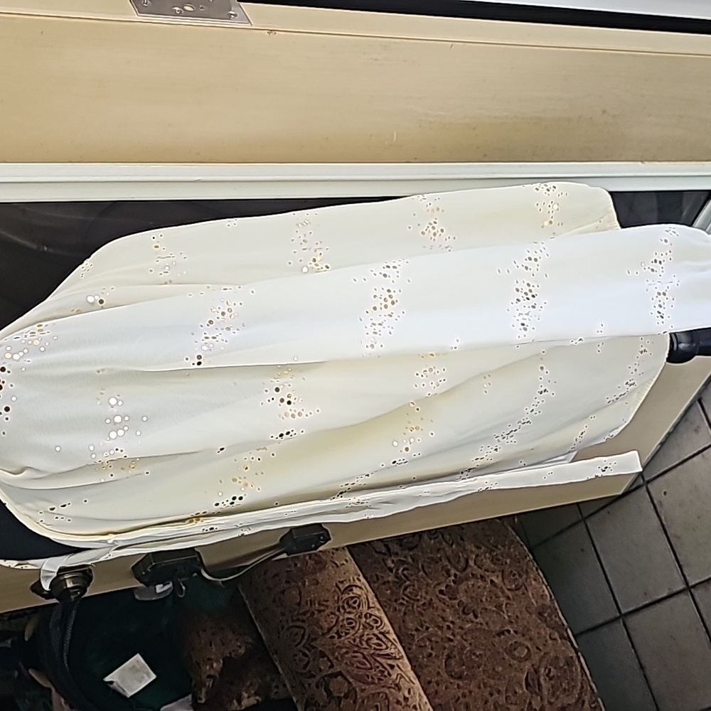 Creme blouse with sparkles - Picture 11 of 15